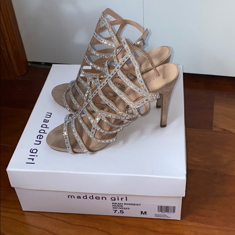 NEW Madden Girl heels, with box!!